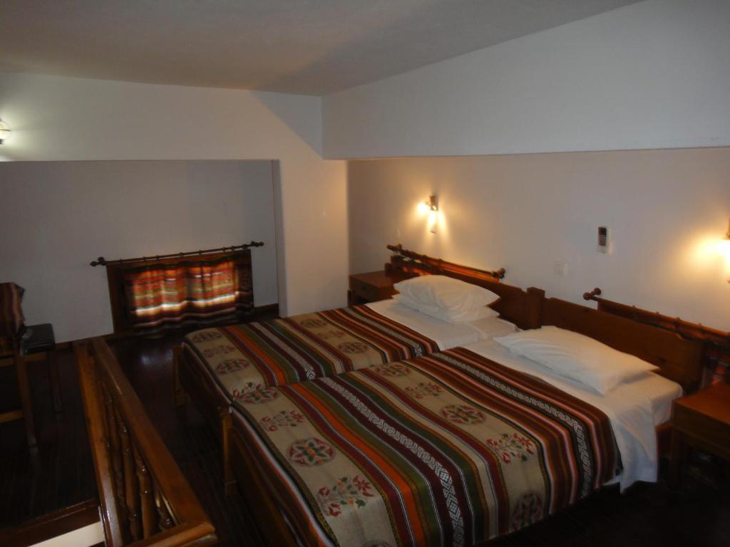 Captain'S Suites Simi Dış mekan fotoğraf
