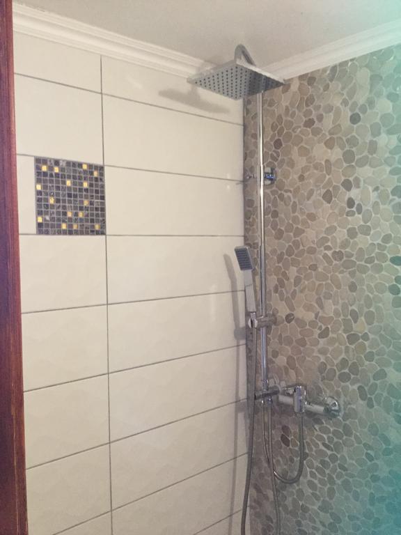 Captain'S Suites Simi Dış mekan fotoğraf