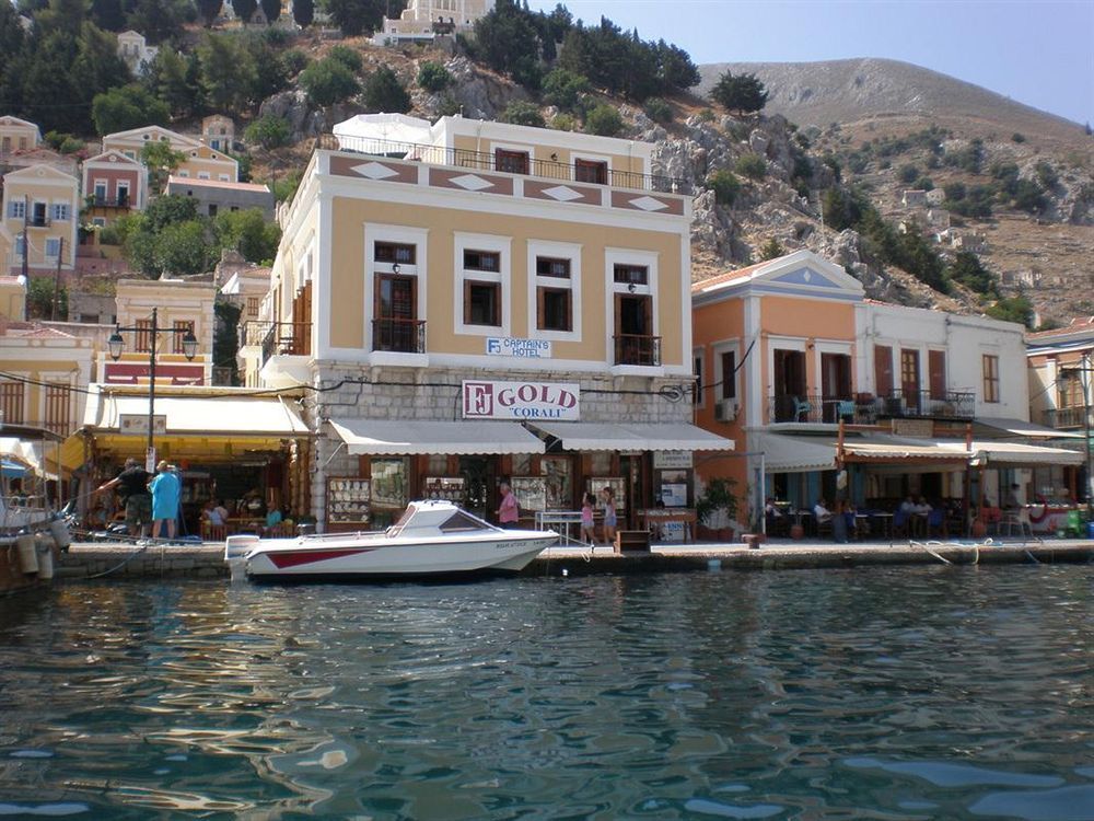 Captain'S Suites Simi Dış mekan fotoğraf