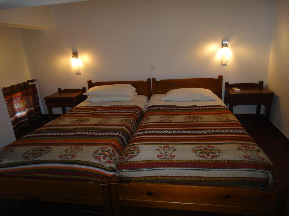 Captain'S Suites Simi Dış mekan fotoğraf